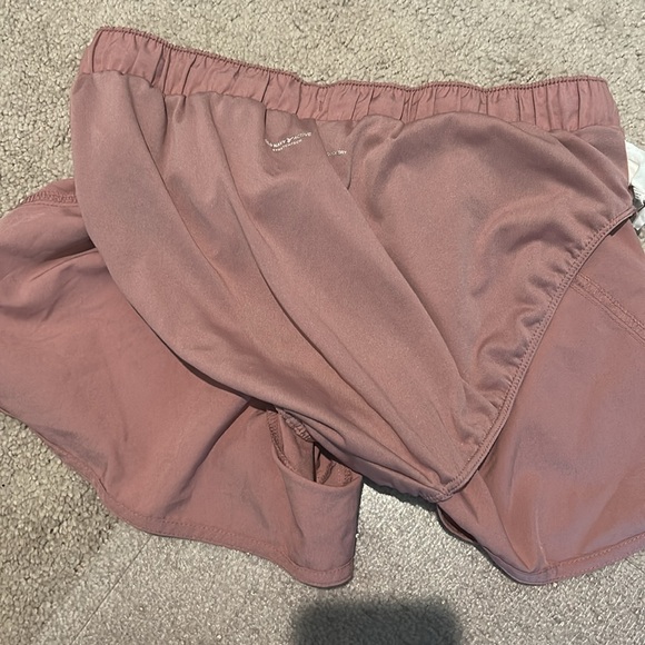 Old Navy Active Pink running Shorts - Picture 2 of 4